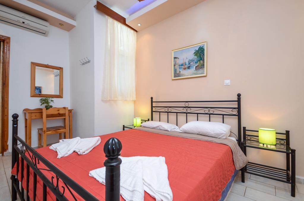 Infinity Apartments Naxos City Room photo